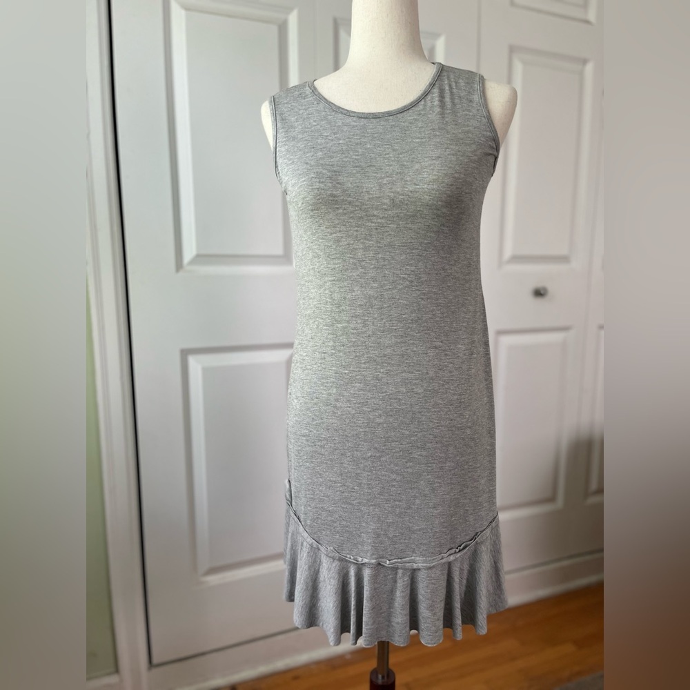 Popana pull on tee shirt dress size S